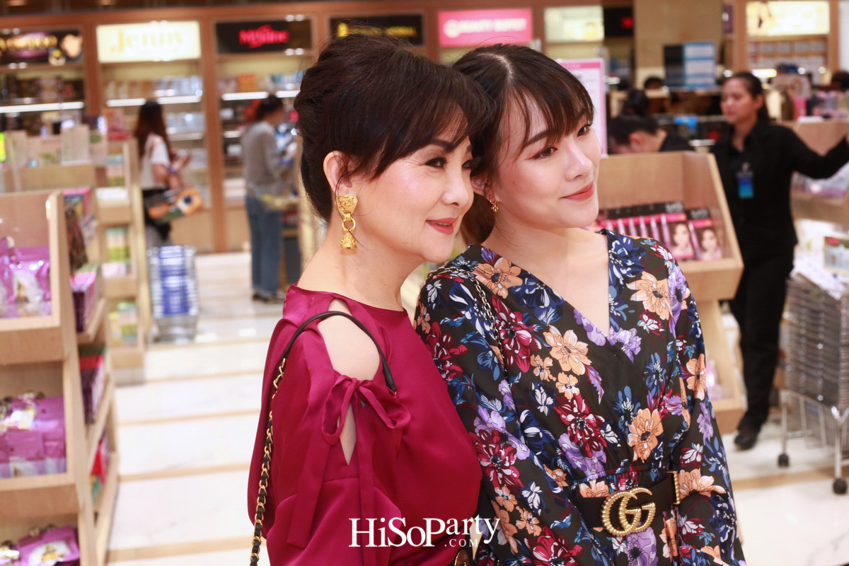 ด็อกเตอร์ซี เปิดตัวผลิตภัณฑ์ใหม่  ‘DR.C Mouth Spray Triphala Herbal’ ที่ คิง เพาเวอร์ รางน้ำ 