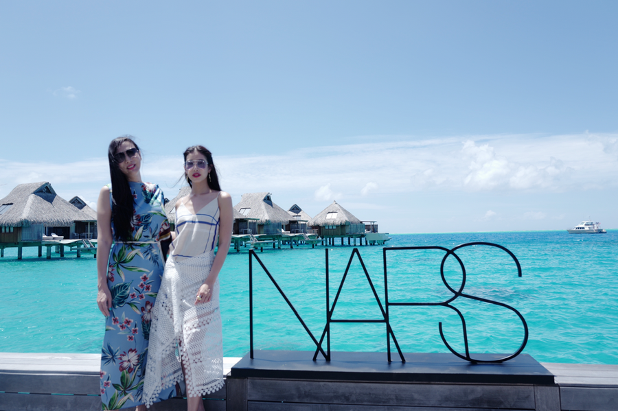 NARS Cosmetics จัดทริปสุดเอ็กซ์คลูซีฟพาแขกคนพิเศษบินลัดฟ้าเยี่ยมบ้านหลังที่สองของ ‘ฟรองซัวส์ นาร์ส’ ไกลถึง ‘Motu Tane’