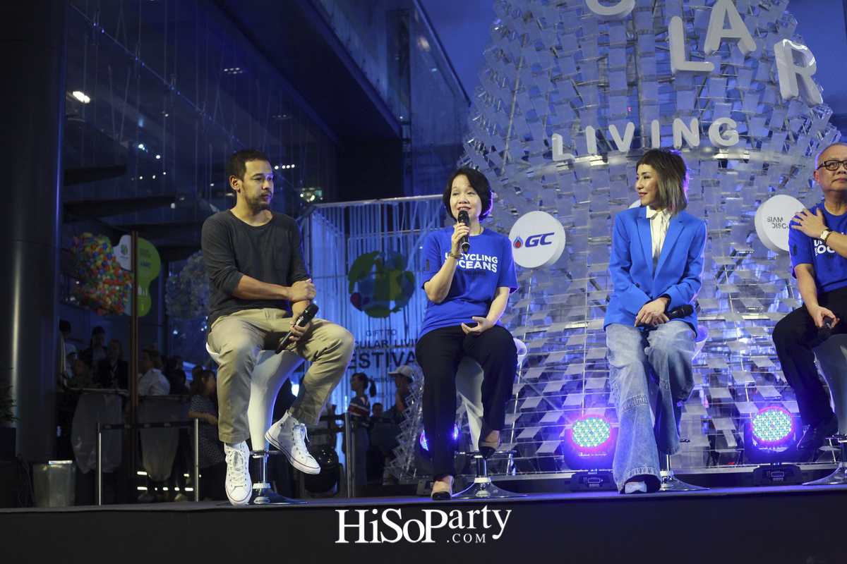 ‘Circular Living Festival’ งานเปิดตัวต้นคริสต์มาสรีไซเคิลไอเดียสร้างสรรค์ ผลิตจากกล่องใส่ซีดีเหลือใช้สูง 10 เมตร