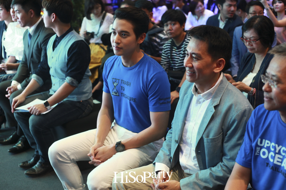 ‘Circular Living Festival’ งานเปิดตัวต้นคริสต์มาสรีไซเคิลไอเดียสร้างสรรค์ ผลิตจากกล่องใส่ซีดีเหลือใช้สูง 10 เมตร