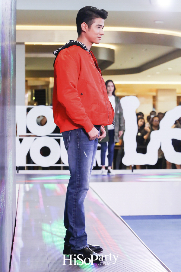 ‘Lee’ มาพร้อมสโลแกนใหม่ ‘Move Your Lee’ เปิดตัวแฟล็กชิพสโตร์ที่ได้รับแรงบันดาลใจจากเมืองกรุงเทพแห่งแรกแห่งเดียวของโลก