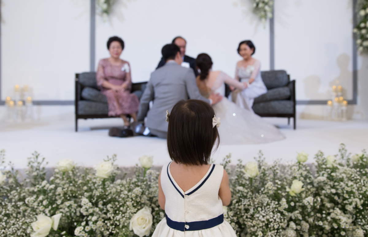 Gift Ake The Moments