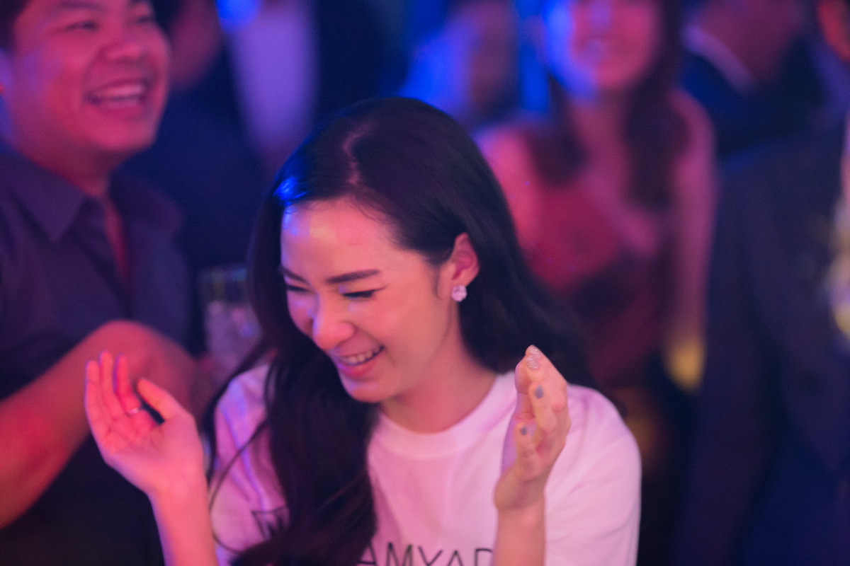 Gift Ake The Moments