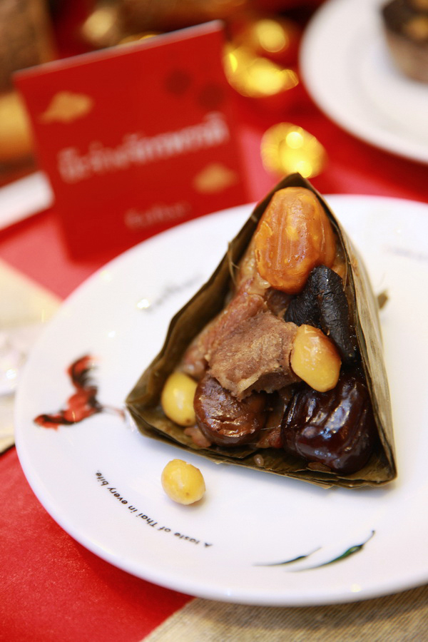 CHINESE NEW YEAR FESTIVAL 2019 ชิม ช้อป ชม เสริมมงคล เฮงรับตรุษจีน ที่เซ็นทรัลเอ็มบาสซี่และเซ็นทรัลชิดลม