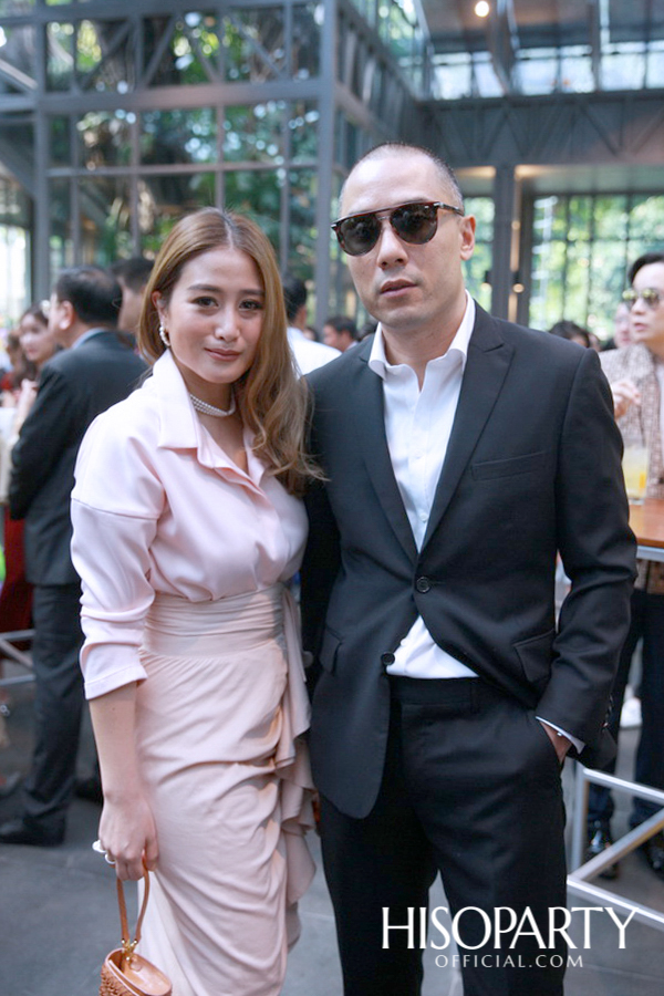 งานเลี้ยงฉลองพิธีมงคลสมรสระหว่าง กรกนก ยงสกุล และ คณิศร เปรมประเสริฐ