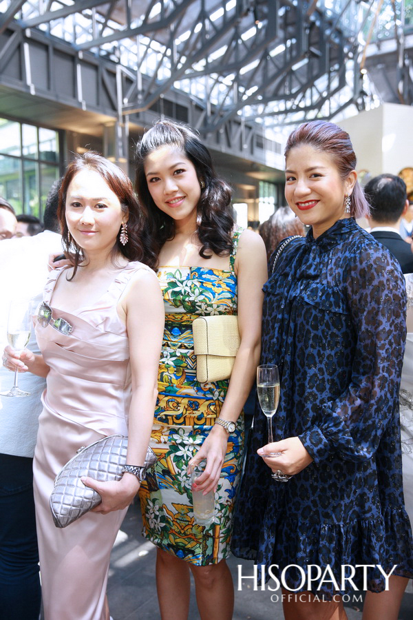 งานเลี้ยงฉลองพิธีมงคลสมรสระหว่าง กรกนก ยงสกุล และ คณิศร เปรมประเสริฐ