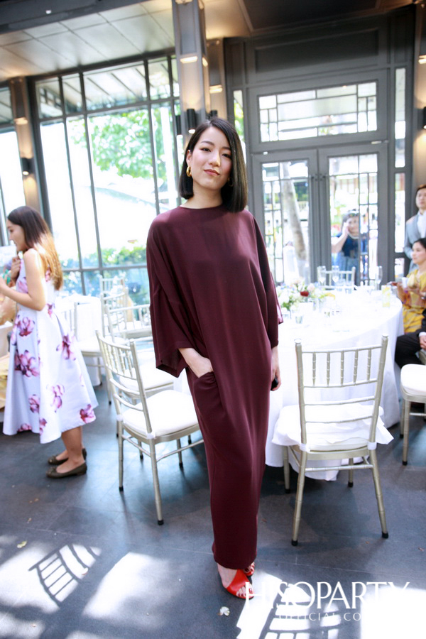 งานเลี้ยงฉลองพิธีมงคลสมรสระหว่าง กรกนก ยงสกุล และ คณิศร เปรมประเสริฐ