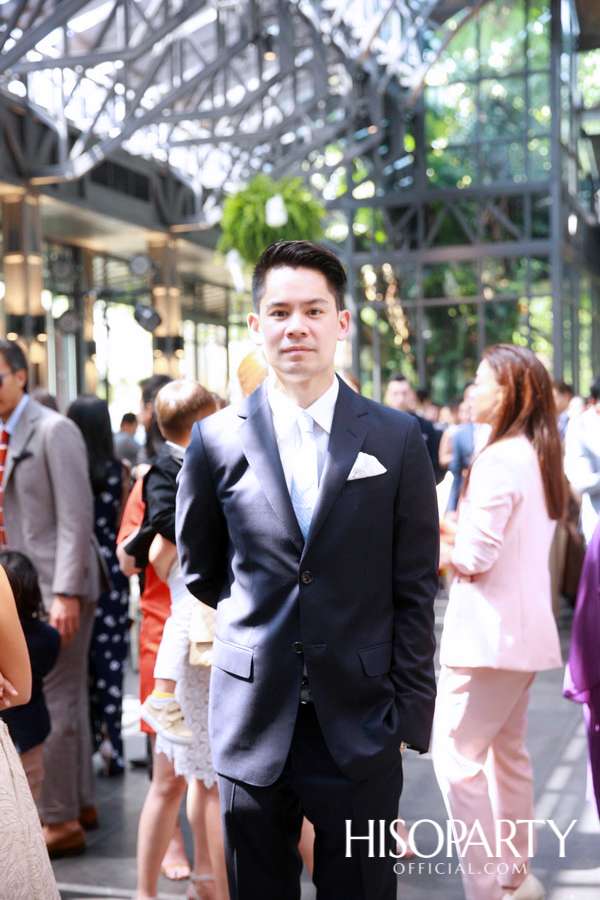 งานเลี้ยงฉลองพิธีมงคลสมรสระหว่าง กรกนก ยงสกุล และ คณิศร เปรมประเสริฐ