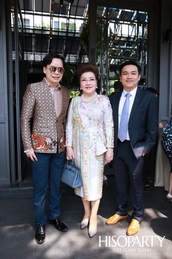 งานเลี้ยงฉลองพิธีมงคลสมรสระหว่าง กรกนก ยงสกุล และ คณิศร เปรมประเสริฐ