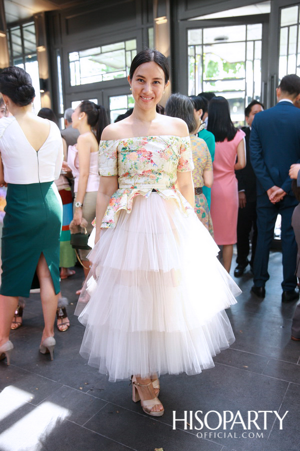 งานเลี้ยงฉลองพิธีมงคลสมรสระหว่าง กรกนก ยงสกุล และ คณิศร เปรมประเสริฐ