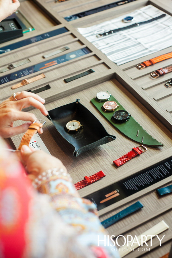 WhyKnot? Play on The Table