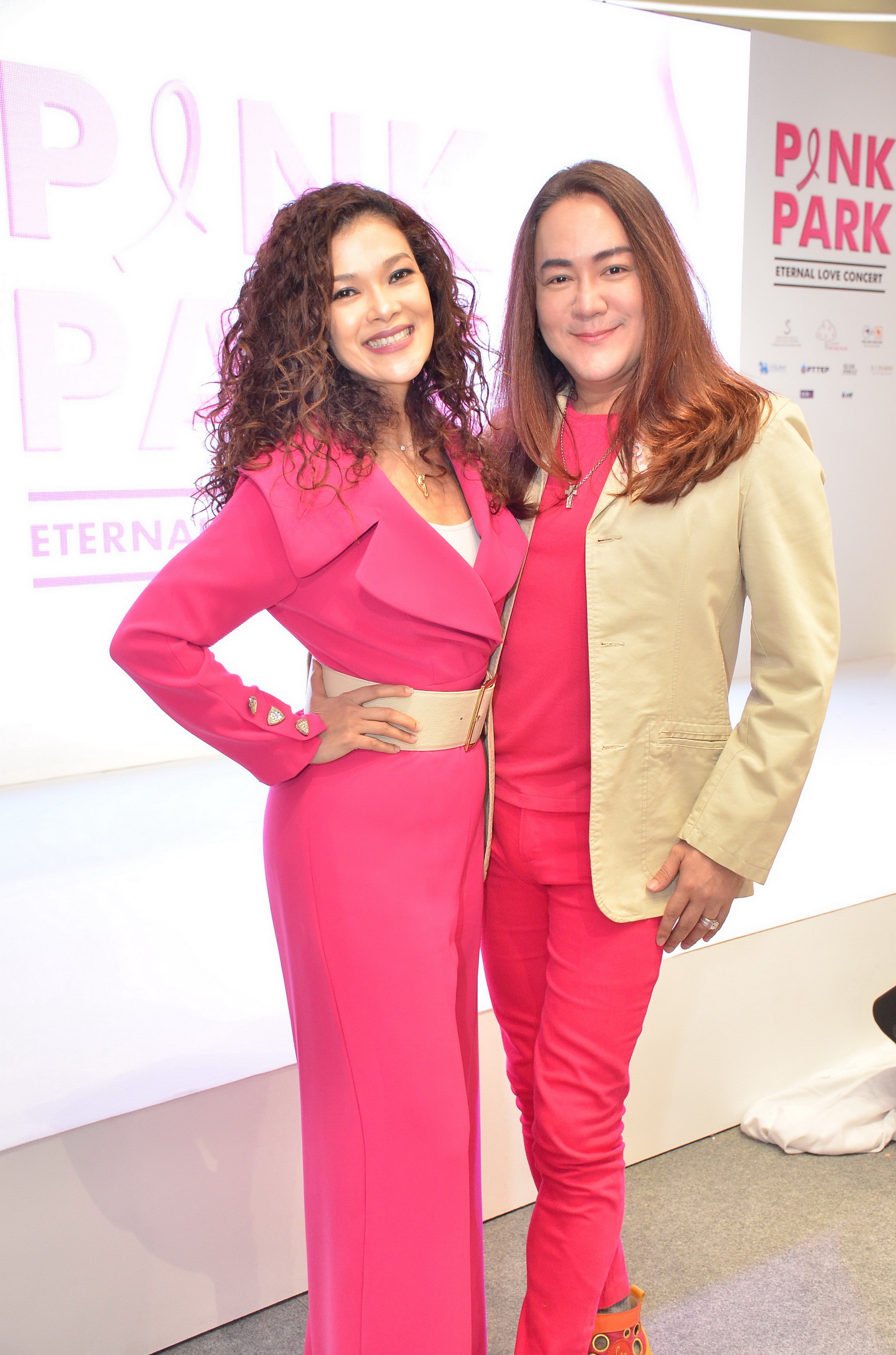 ‘Pink Park Eternal Love Concert’ คอนเสิร์ตการกุศลเพื่อหารายได้สนับสนุนโครงการ ‘บ้านพิงพัก’ ช่วยเหลือผู้ป่วยมะเร็งเต้านมระยะสุดท้าย