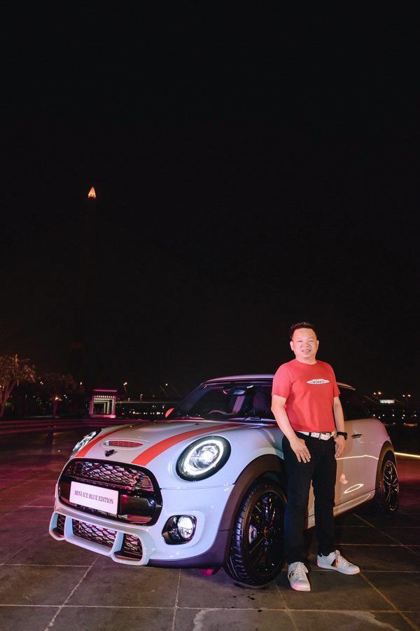 MINI Valentine’s Night Test Drive