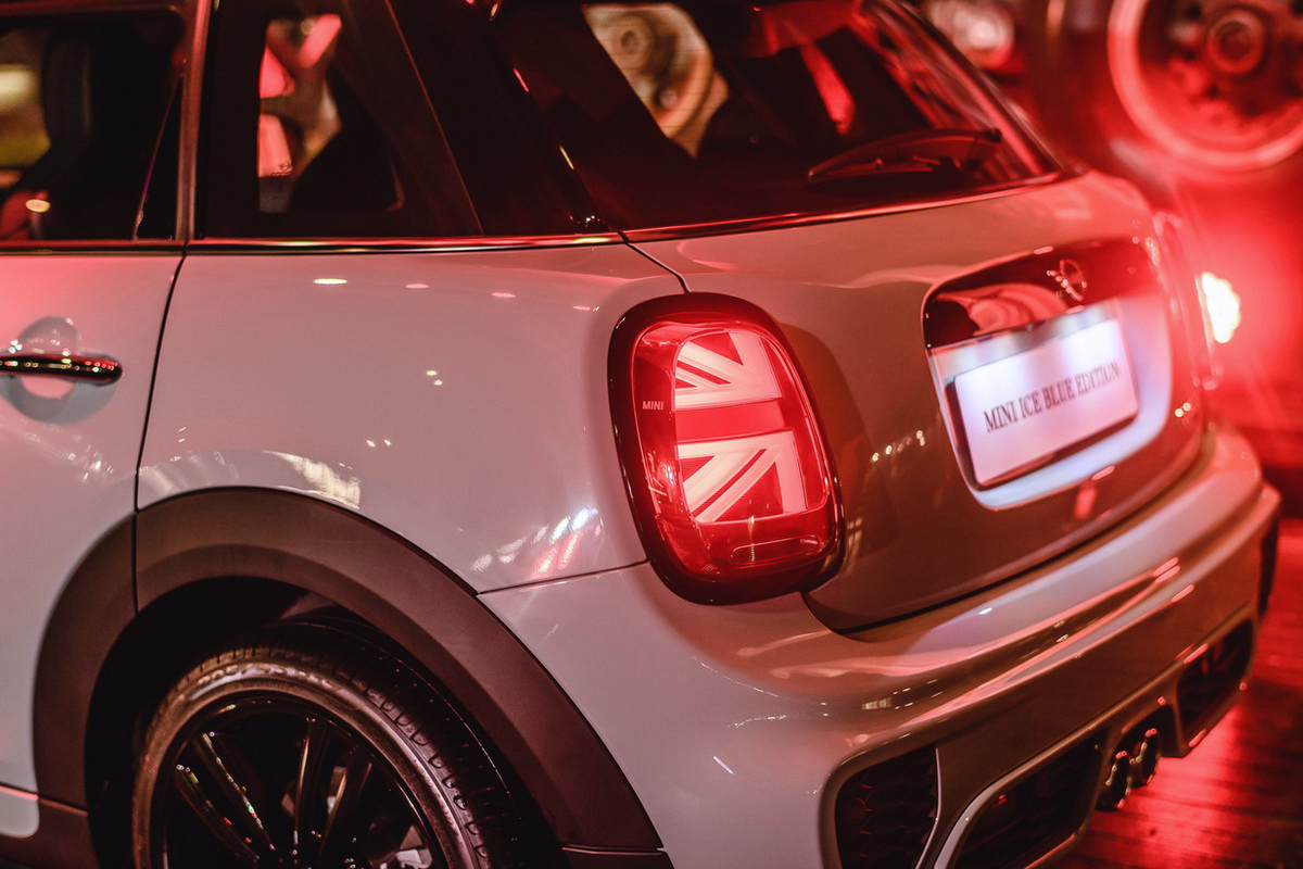 MINI Valentine’s Night Test Drive