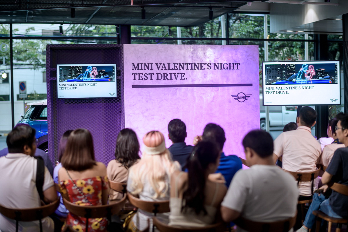 MINI Valentine’s Night Test Drive