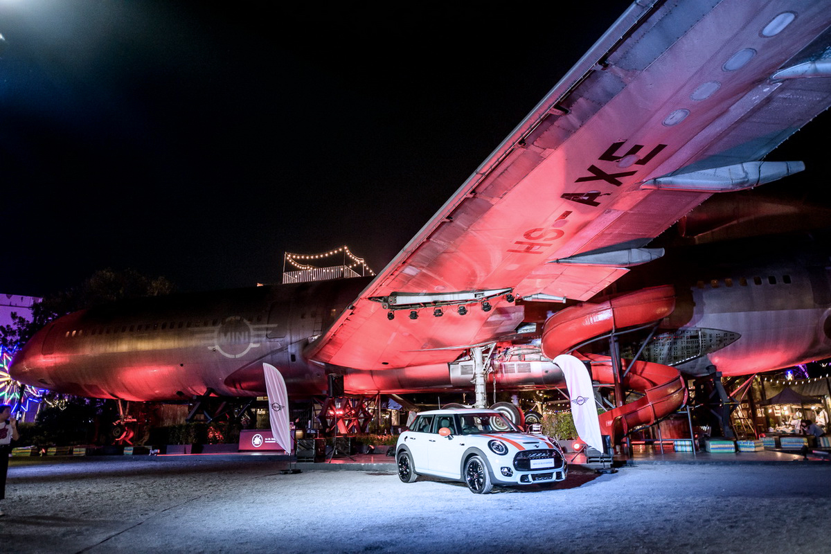 MINI Valentine’s Night Test Drive