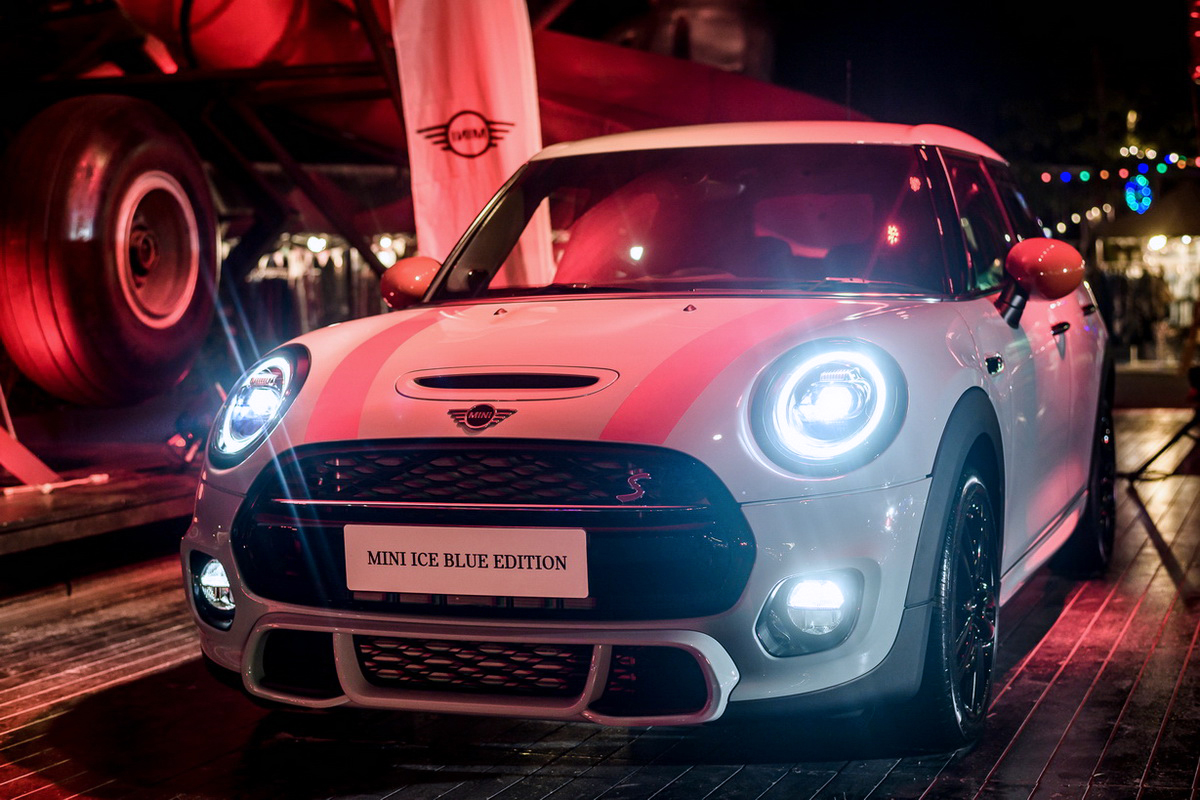 MINI Valentine’s Night Test Drive
