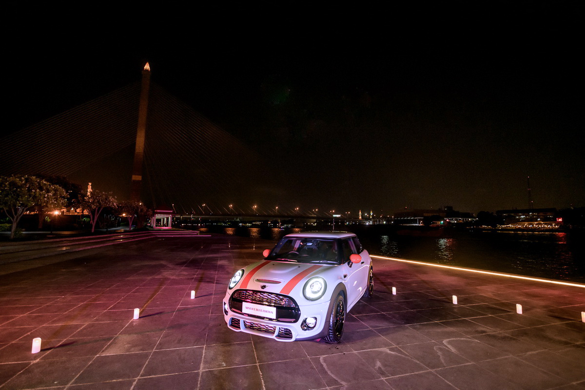 MINI Valentine’s Night Test Drive