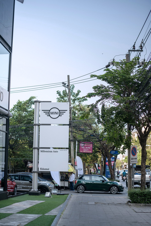 MINI Valentine’s Night Test Drive