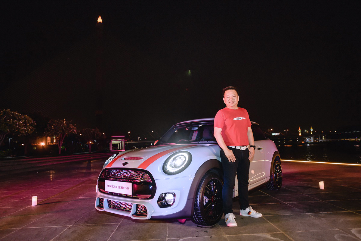 MINI Valentine’s Night Test Drive