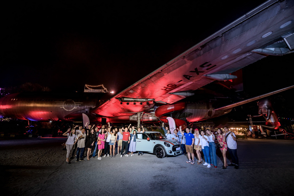 MINI Valentine’s Night Test Drive