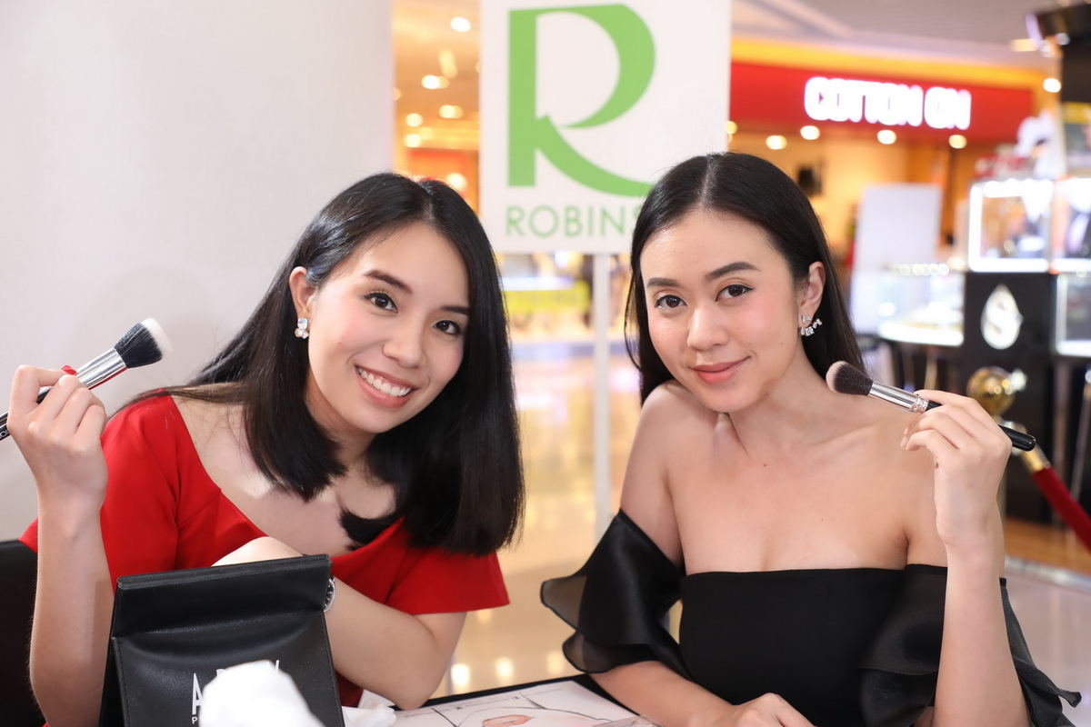 ‘โรบินสัน’ และเครื่องสำอาง ‘อาร์ทตี้ โปรเฟสชั่นแนล’ ชวนสาวๆ อัพเดทเทรนด์เมคอัพ 2019 ในงาน ‘อาร์ทตี้ โปรเฟสชั่นแนล บิวตี้ เวิร์คช็อป’