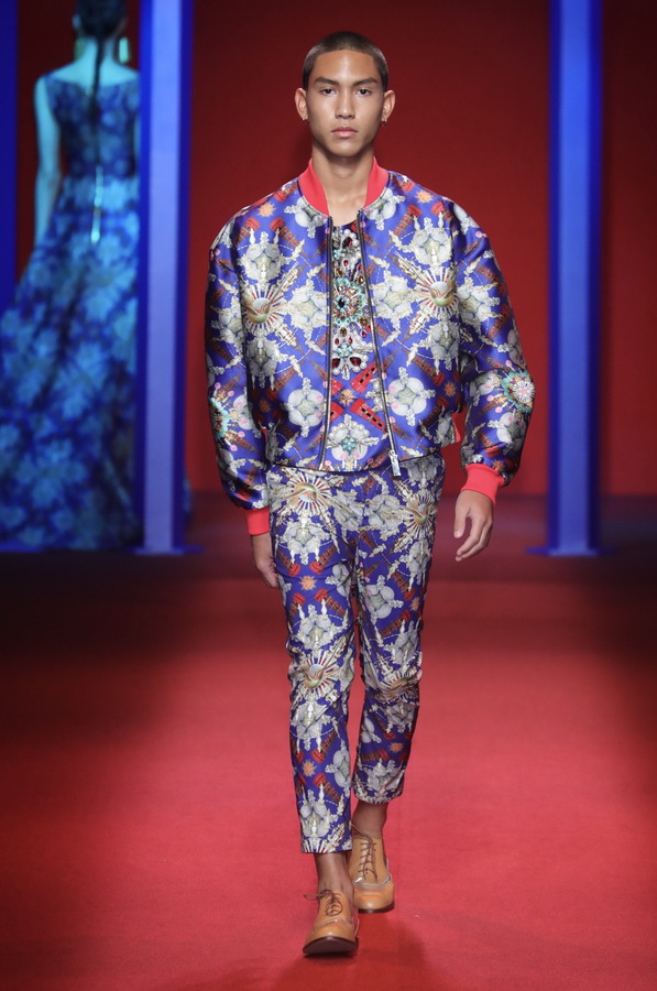 BIFW 2019: More is More / Tube Gallery