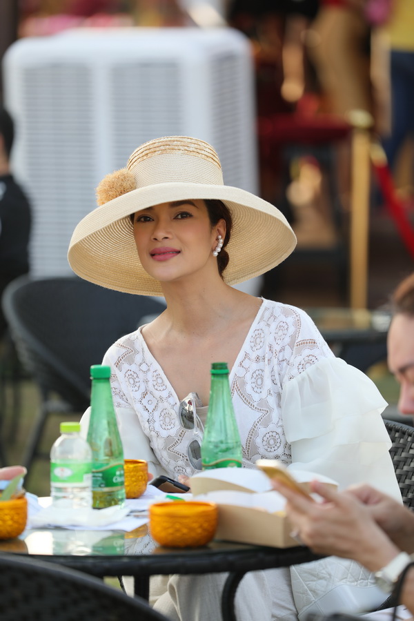 งานแข่งขันเรือยาวช้างไทยชิงถ้วยพระราชทานสมเด็จพระเจ้าอยู่หัว สำเร็จงดงาม พร้อมสานต่องานช่วยเหลือช้างไทย