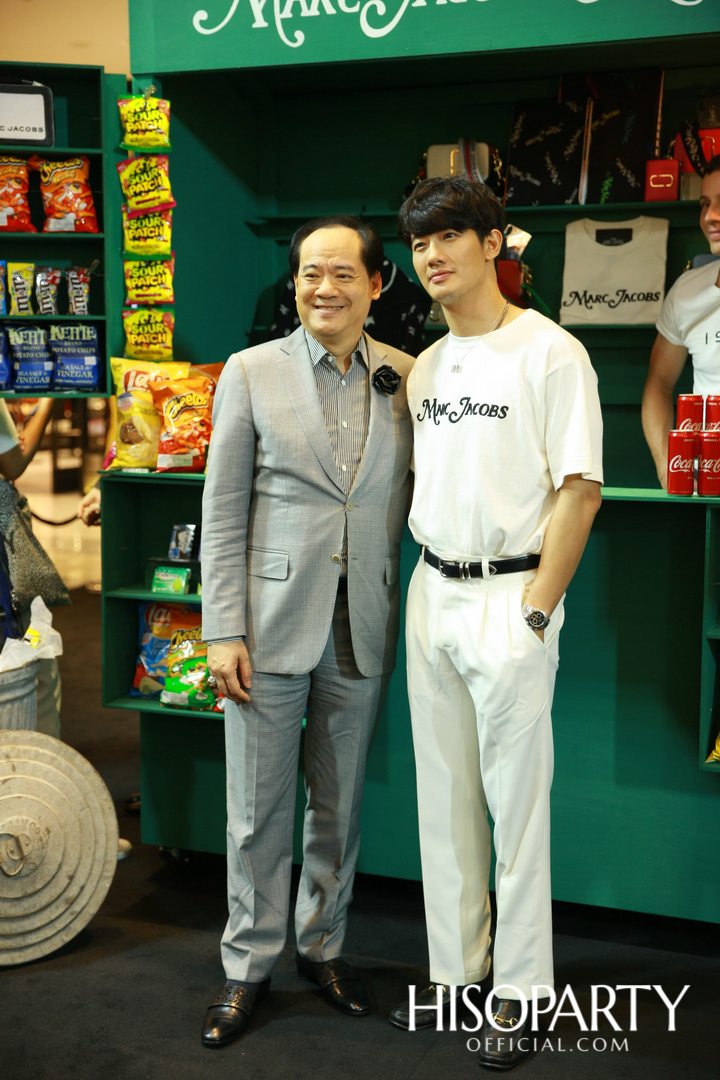 ‘MARC JACOBS’ เปิดตัวแฟล็กชิปสโตร์คอนเซ็ปต์ใหม่ที่ผสาน Bookmarc รวมไว้กับบูติกเป็นครั้งแรกของโลก