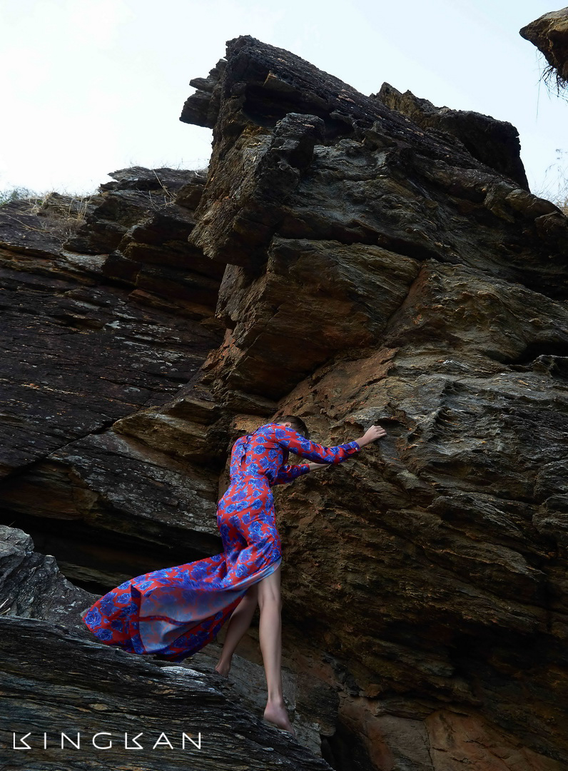 อัพเดทคอลเลกชั่นจาก 2 แบรนด์ดีไซน์เนอร์ไทย เพื่อสาวยุคใหม่สุดสตรอง!