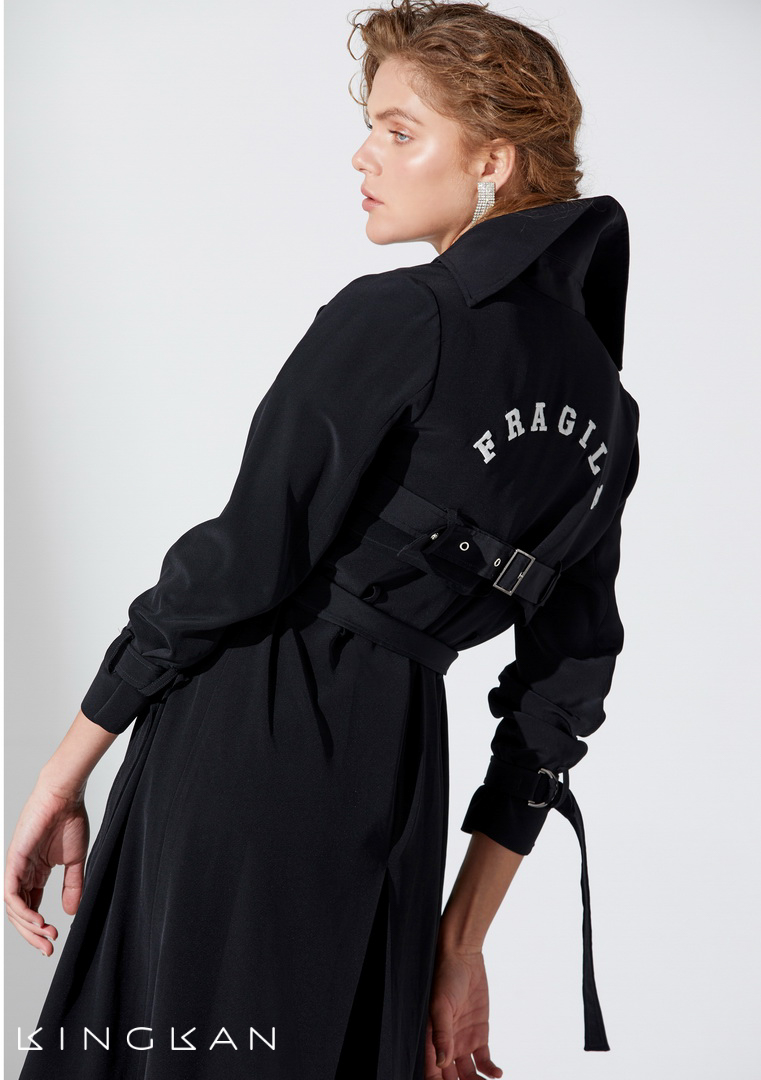 อัพเดทคอลเลกชั่นจาก 2 แบรนด์ดีไซน์เนอร์ไทย เพื่อสาวยุคใหม่สุดสตรอง!