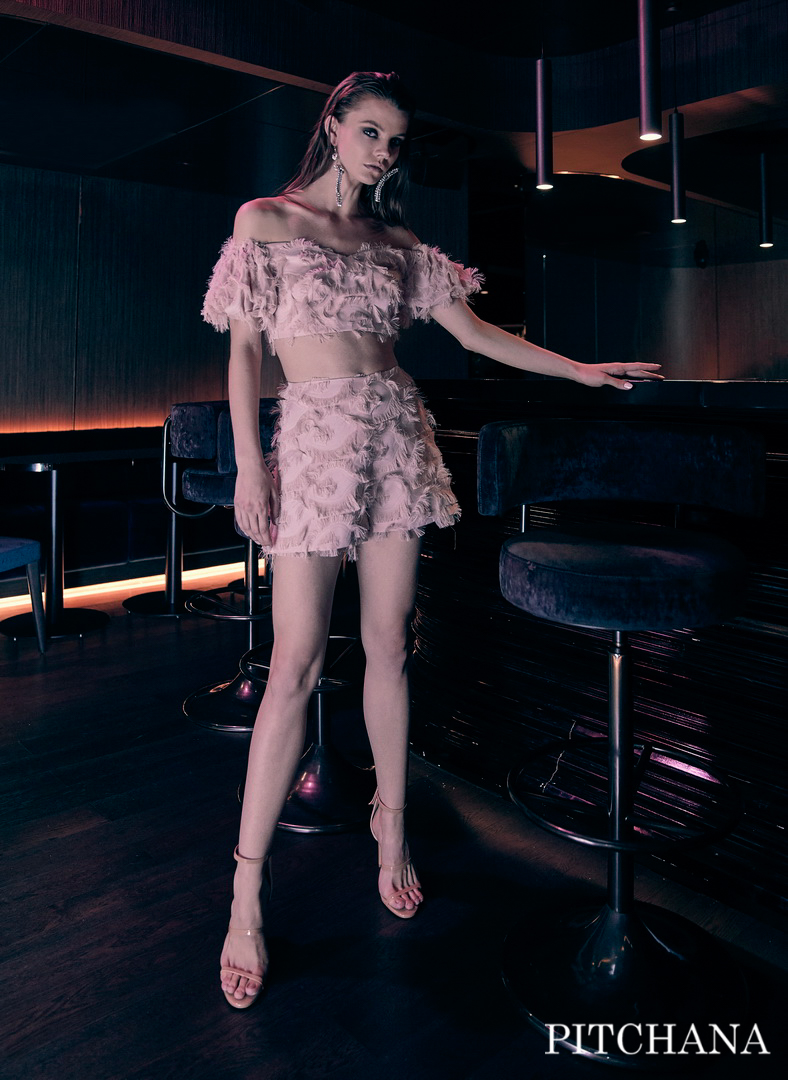 อัพเดทคอลเลกชั่นจาก 2 แบรนด์ดีไซน์เนอร์ไทย เพื่อสาวยุคใหม่สุดสตรอง!