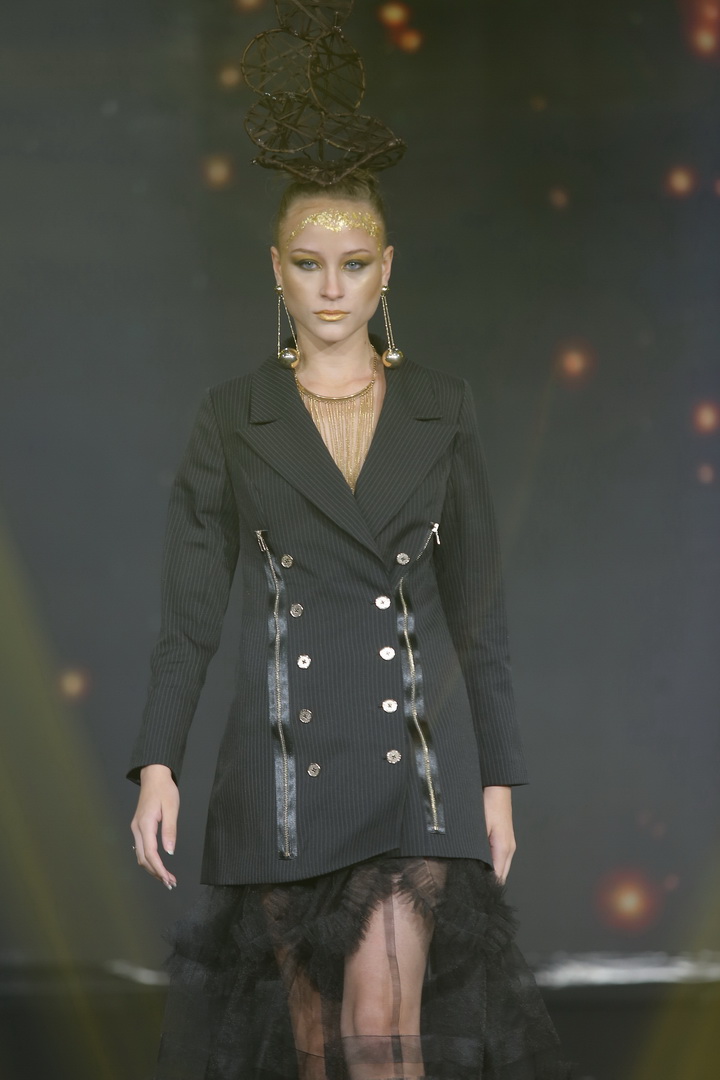 ‘The Magic of Kerasilk by MOOI’