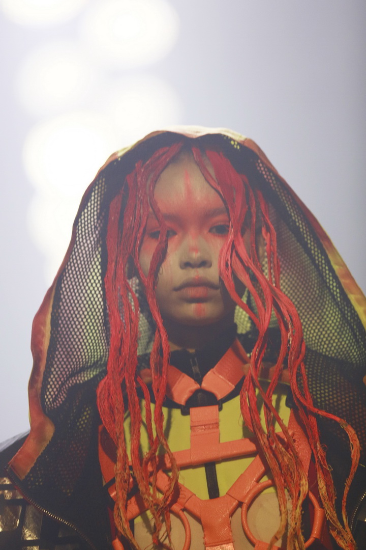 KOI X ส.ก.บ. Worship by Prapakas แฟชั่นโชว์ ‘นารีพิฆาต’ อันน่าตื่นตาตื่นใจ