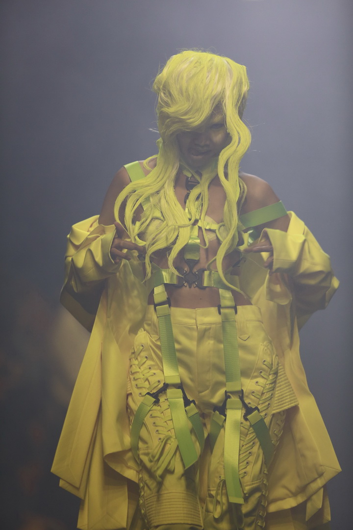 KOI X ส.ก.บ. Worship by Prapakas แฟชั่นโชว์ ‘นารีพิฆาต’ อันน่าตื่นตาตื่นใจ