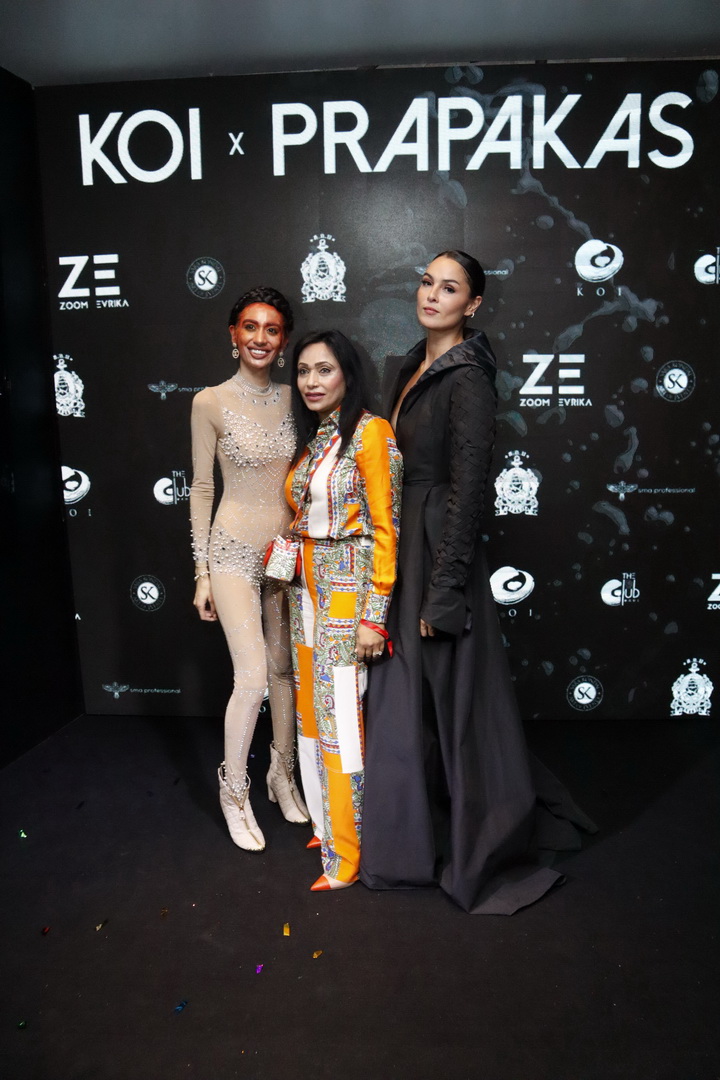 KOI X ส.ก.บ. Worship by Prapakas แฟชั่นโชว์ ‘นารีพิฆาต’ อันน่าตื่นตาตื่นใจ