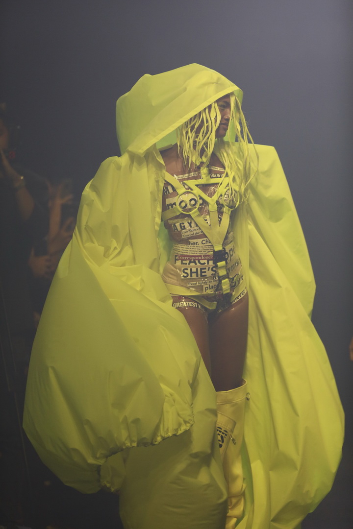 KOI X ส.ก.บ. Worship by Prapakas แฟชั่นโชว์ ‘นารีพิฆาต’ อันน่าตื่นตาตื่นใจ