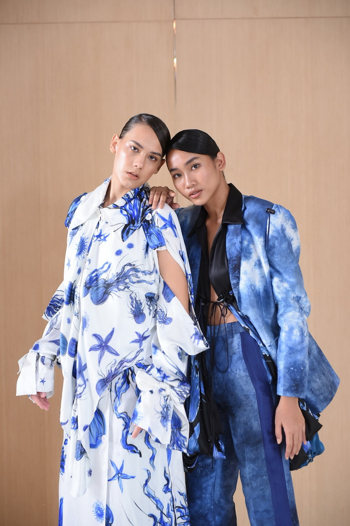 กระทรวงวัฒนธรรม โดยสำนักงานศิลปวัฒนธรรมร่วมสมัย ร่วมกับเหล่าแฟชั่นดีไซเนอร์ไทย จัดงานแถลงข่าวเปิดตัวผลงานการออกแบบเครื่องแต่งกายผ้าไทย