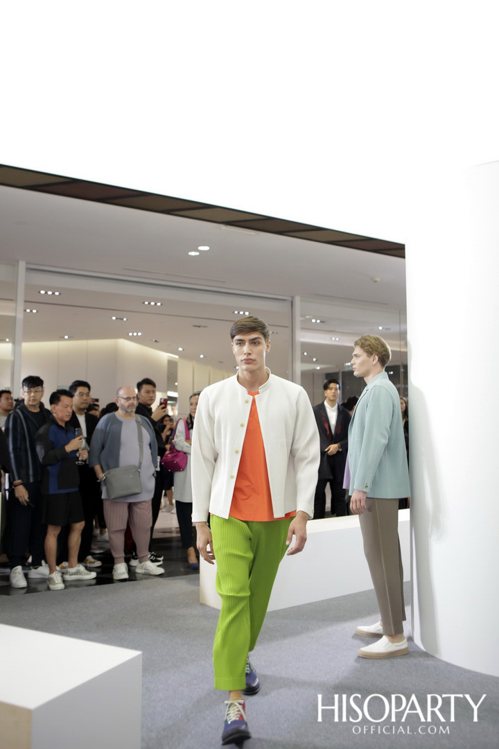 ครั้งแรกในประเทศไทยกับงานเปิดตัวอย่างเป็นทางการของ ‘HOMME PLISSÉ ISSEY MIYAKE’ แบรนด์ยอดฮิตสำหรับผู้ชายยุคนี้ 