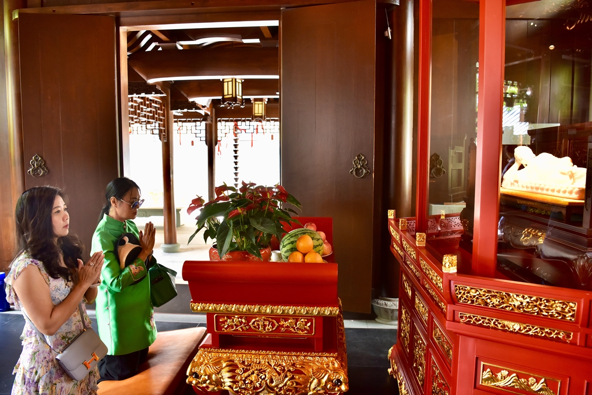 สยามพารากอนรังสรรค์กิจกรรม ‘The Enchanting Trip in Shanghai’ ทริปการเดินทางสุดเอ็กซ์คลูซีฟ สำหรับสมาชิกบัตรแพลตตินั่ม เอ็ม การ์ด