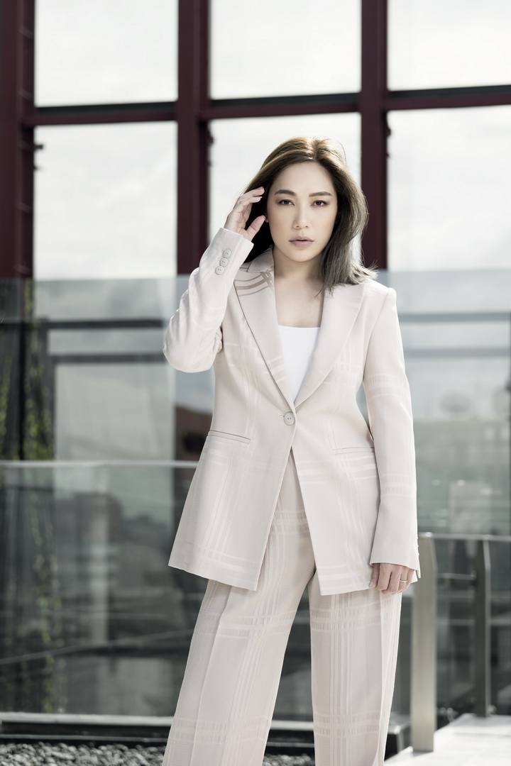 Emporio Armani ‘Freedom’  กับนิยามของคำว่า ‘อิสรภาพ’ จาก 4 คนรุ่นใหม่ ที่พร้อมสนุกและกล้าที่จะเป็นตัวของตัวเอง