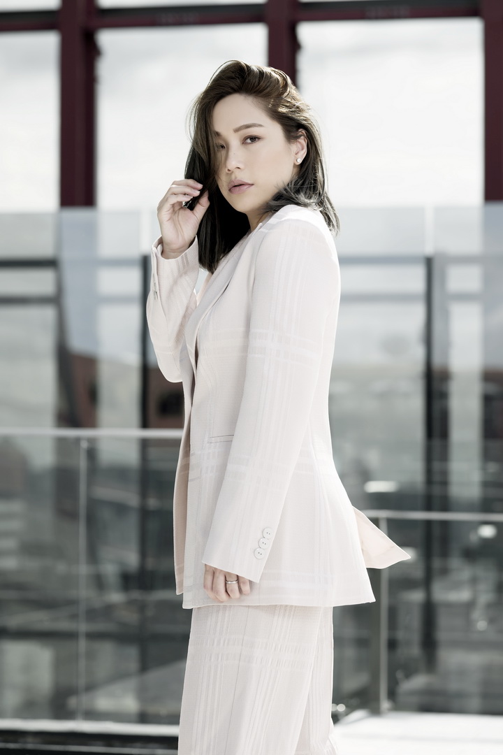 Emporio Armani ‘Freedom’  กับนิยามของคำว่า ‘อิสรภาพ’ จาก 4 คนรุ่นใหม่ ที่พร้อมสนุกและกล้าที่จะเป็นตัวของตัวเอง