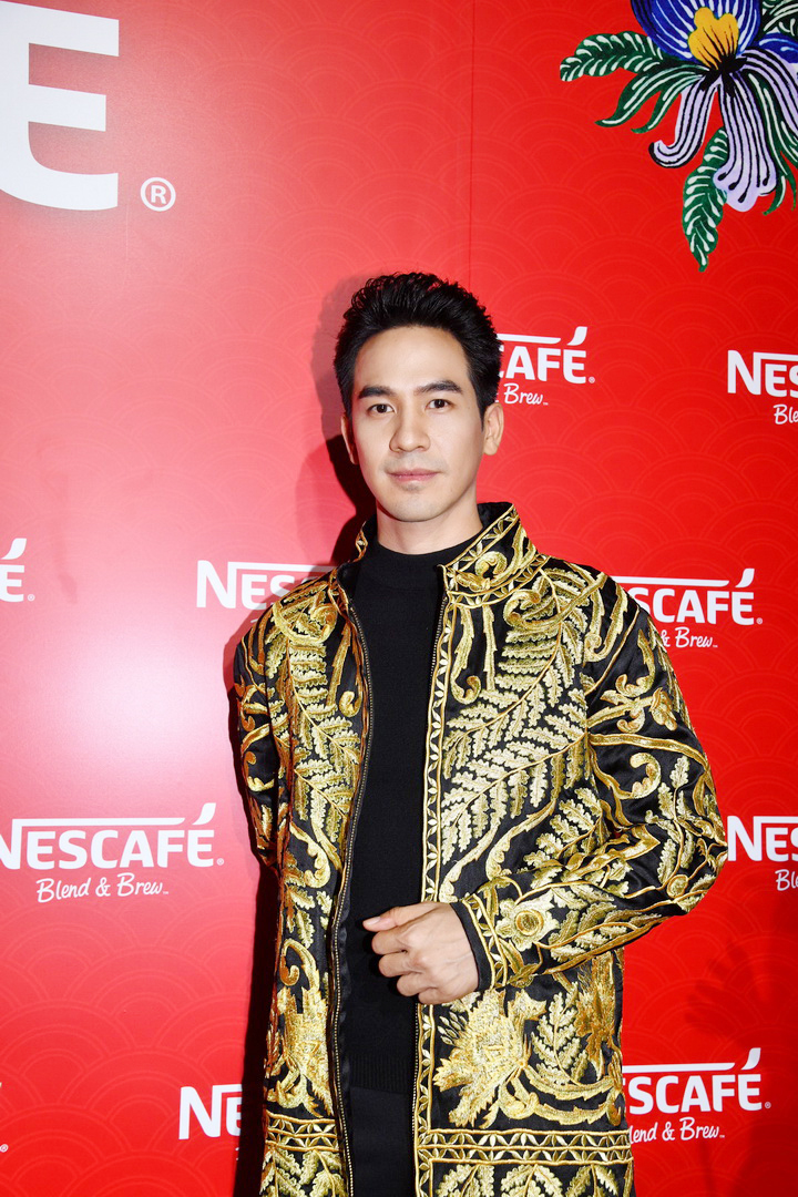 ‘เนสกาแฟ เบลนด์ แอนด์ บรู’ จัดงานใหญ่เปิดตัวแคมเปญ ‘ชงโชครับตรุษจีน’ สไตล์อินเตอร์แอคทีฟครั้งแรกในเมืองไทย