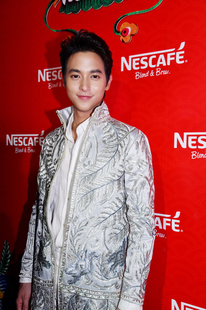 ‘เนสกาแฟ เบลนด์ แอนด์ บรู’ จัดงานใหญ่เปิดตัวแคมเปญ ‘ชงโชครับตรุษจีน’ สไตล์อินเตอร์แอคทีฟครั้งแรกในเมืองไทย