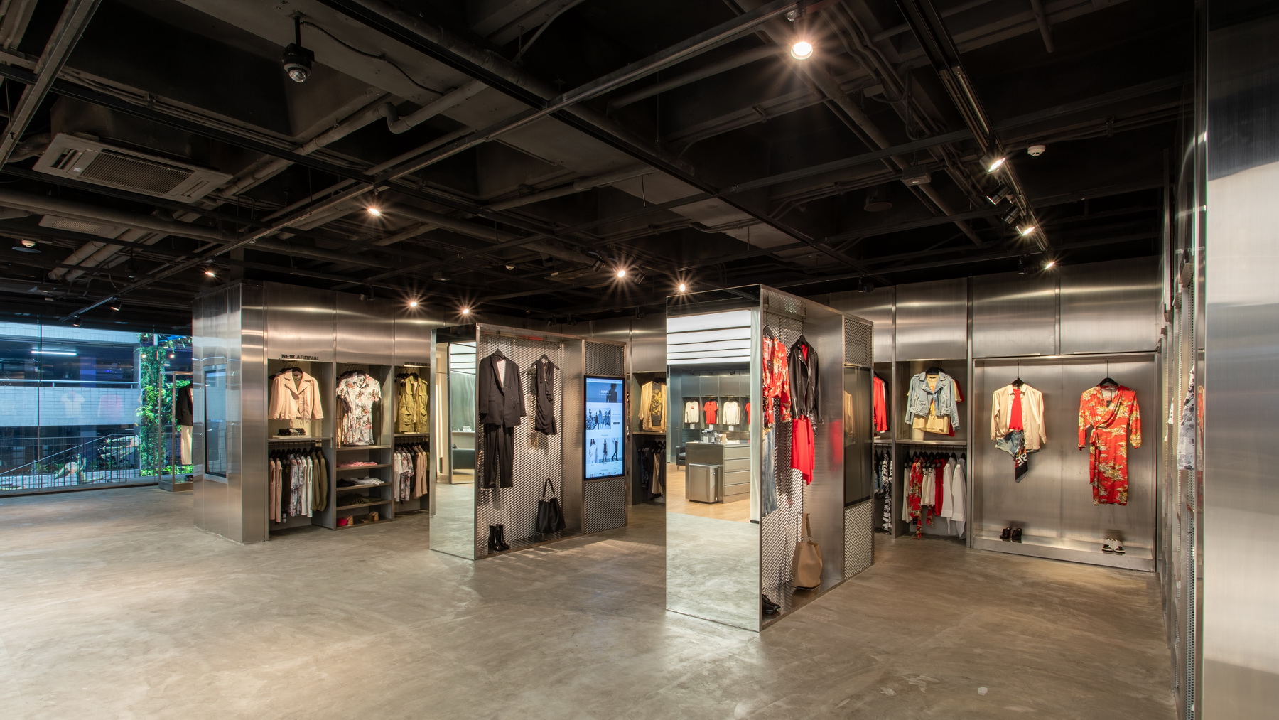 CPS CHAPS ปรับโฉมแฟล็กชิพ สโตร์ใหม่ สะท้อนตัวตนแบรนด์