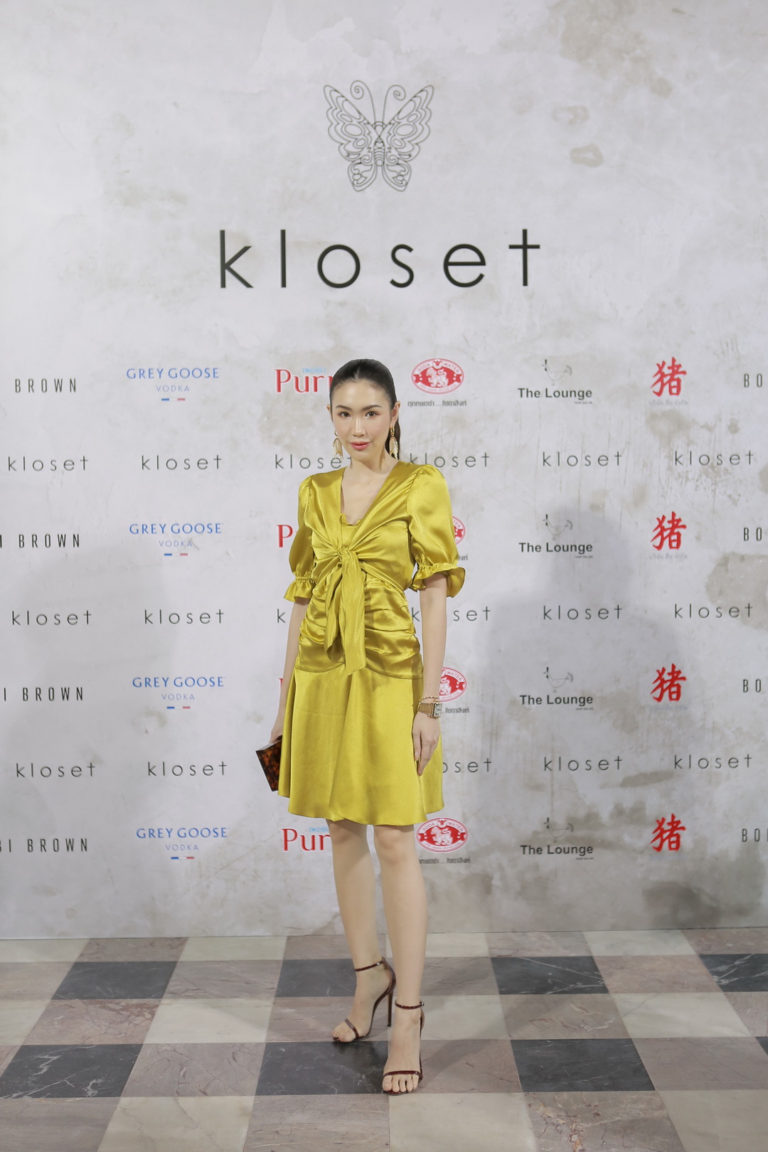 เหล่าคนดังร่วมชมแฟชั่นโชว์อวดโฉม ‘The Hidden Treasure’ คอลเลกชั่นใหม่รับซัมเมอร์จาก ‘KLOSET’
