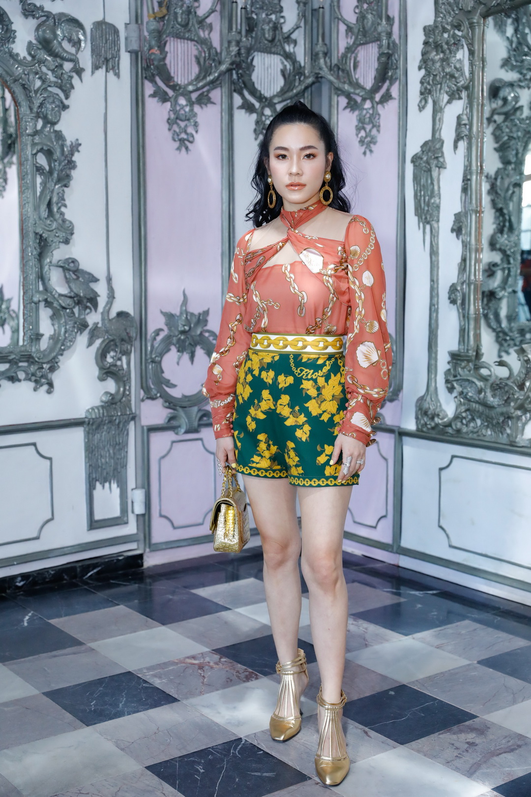 เหล่าคนดังร่วมชมแฟชั่นโชว์อวดโฉม ‘The Hidden Treasure’ คอลเลกชั่นใหม่รับซัมเมอร์จาก ‘KLOSET’