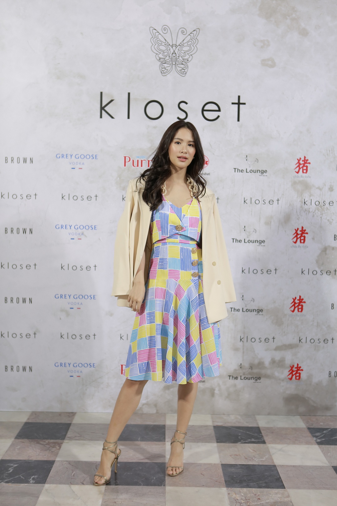 เหล่าคนดังร่วมชมแฟชั่นโชว์อวดโฉม ‘The Hidden Treasure’ คอลเลกชั่นใหม่รับซัมเมอร์จาก ‘KLOSET’