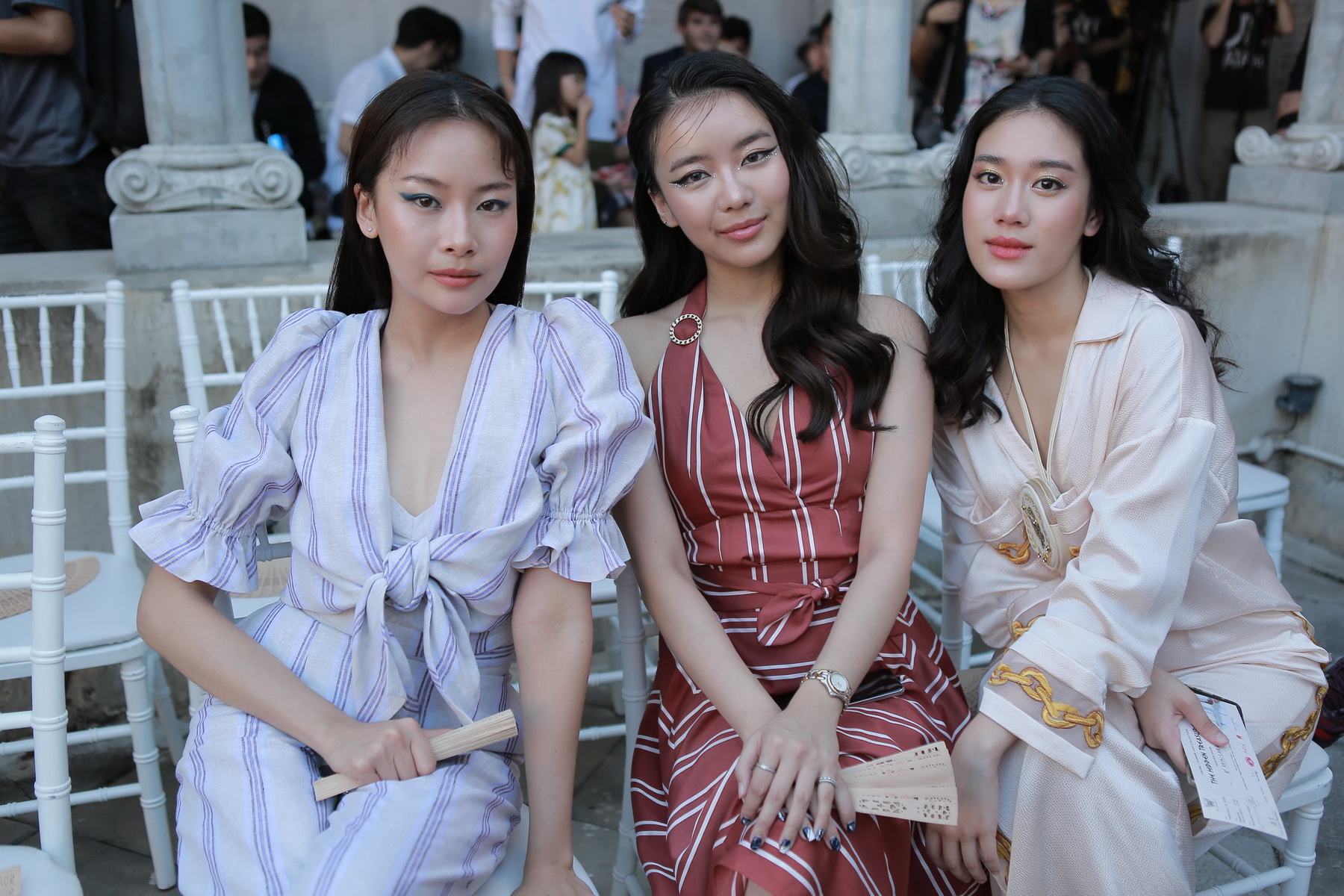 เหล่าคนดังร่วมชมแฟชั่นโชว์อวดโฉม ‘The Hidden Treasure’ คอลเลกชั่นใหม่รับซัมเมอร์จาก ‘KLOSET’