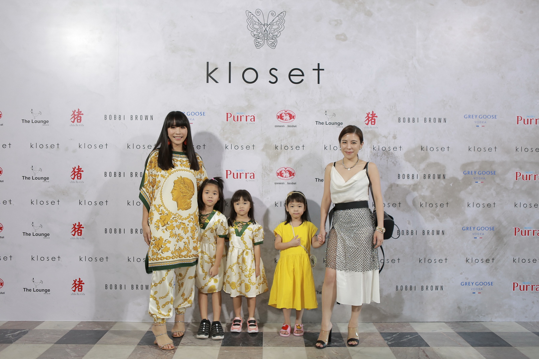 เหล่าคนดังร่วมชมแฟชั่นโชว์อวดโฉม ‘The Hidden Treasure’ คอลเลกชั่นใหม่รับซัมเมอร์จาก ‘KLOSET’